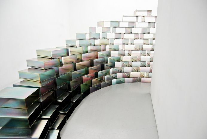 magnetic steel box installation by elisabeth lemercier