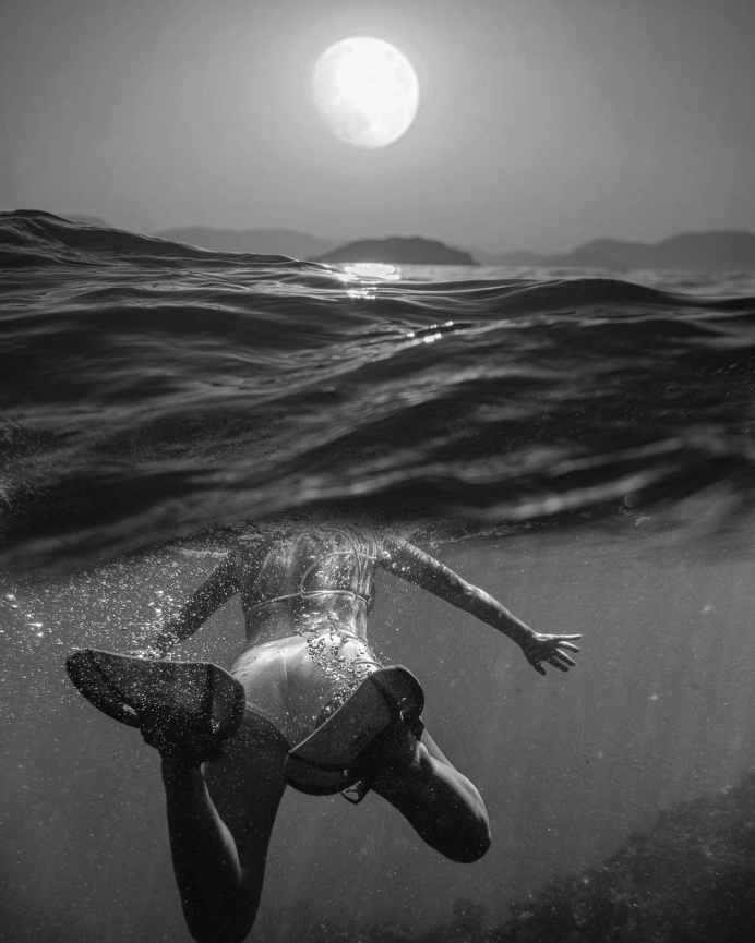 Herri Susanto on Instagram: "Follow the Light 2.0 . . made with @unsplash edited by Me #ps_underwater" • Instagram