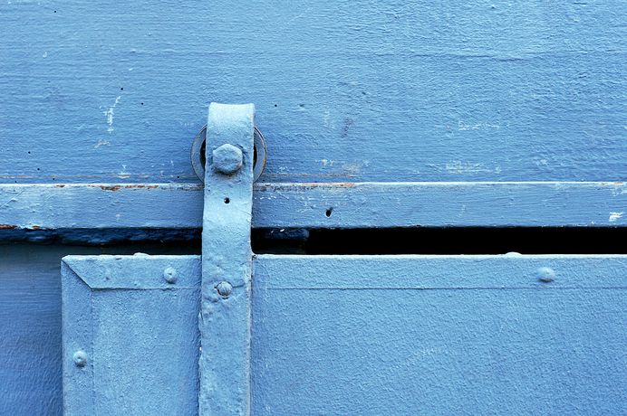 Blue Sliding Door (Closeup) - New England barn - Wikipedia