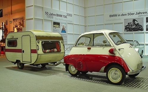 Google Image Result for http://farm4.static.flickr.com/3546/3407388073_0b8139c9bc.jpg #bmw #caravan