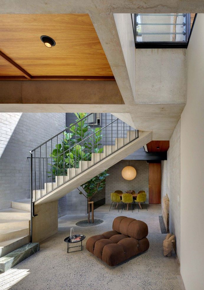 Weatherboard Cottage Extended by Welsh + Major Architects 7