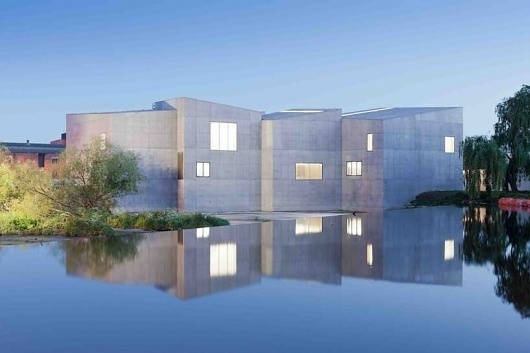 david chipperfield architects: the hepworth wakefield #concrete #water #chipperfield #museum #wakefield #architecture #hepworth #david