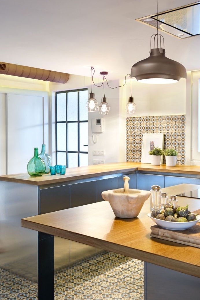 Benicassim House – Classic and Modern Mixture of Styles