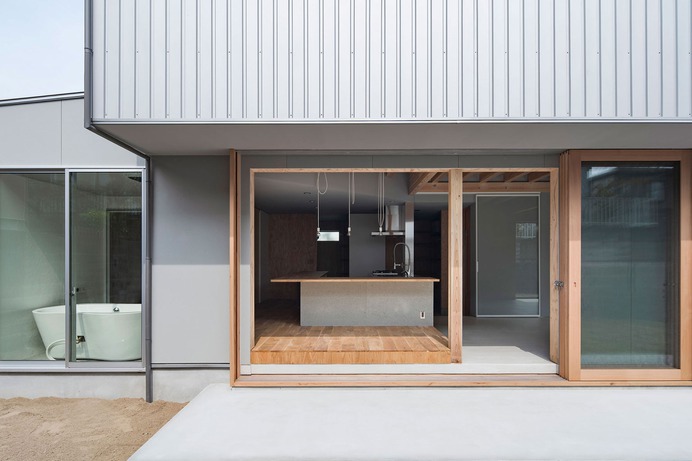 Sakanosan House by Okuwada Architects Office