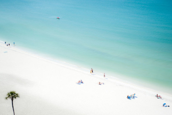 Lido Beach by Juliette Charvet #inspiration #photography #art #fine