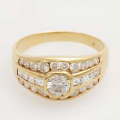 Ladies ring with diamonds