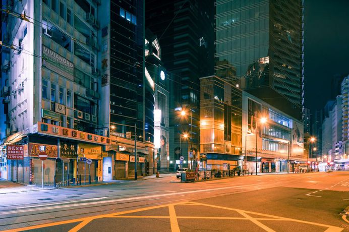 Hong Kong - The Tiny House Project: Urban Photography by Nikolaus Gruenwald
