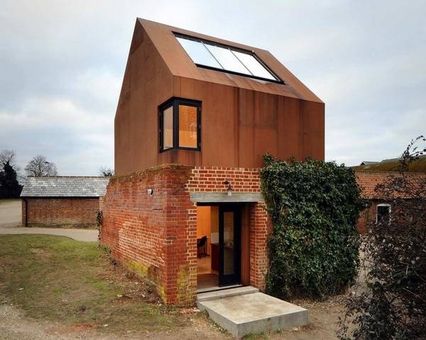 The Dovecote Studio by Haworth Tompkins #reclaimed #rust #architecture #haworth #tompkins