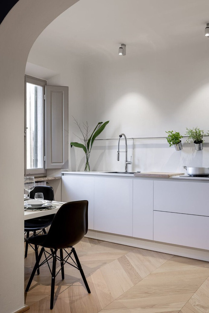 Flat Eleven in the Heart of Florence / Pierattelli Architetture