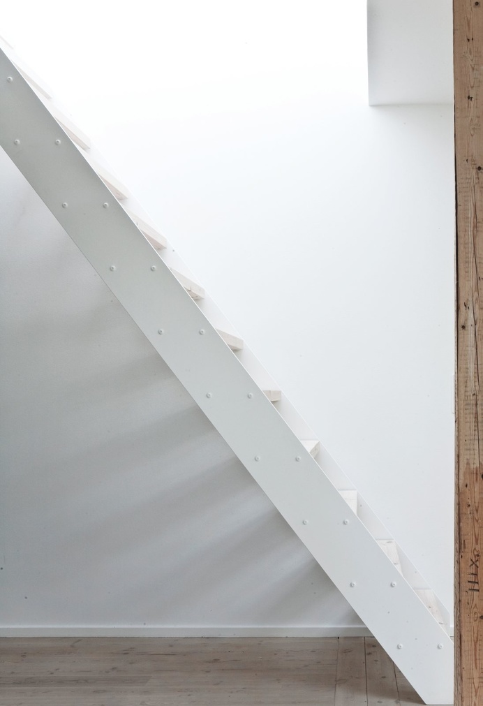 Staircase. Fredgaard Penthouse by Norm.Architects. #normarchitects #minimal #staircase