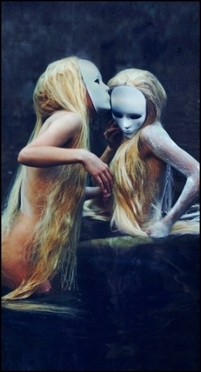 41klwx.jpg 304 × 561 pixels #mask #blonde #kiss