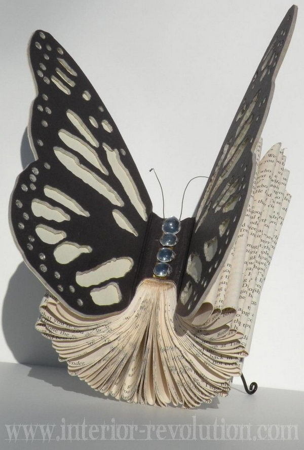 20+ Clever and Cool Old Book Art Examples #old #book #art