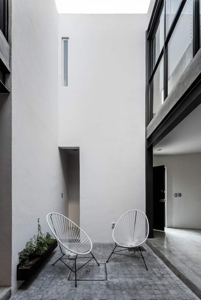 House FORASTE / WORKSHOP 1 + 1