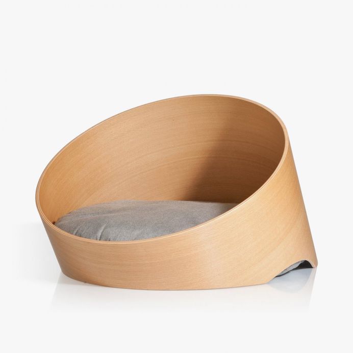 Covo Dog Lounge by Uta Cossmann for MiaCara. #dogbed