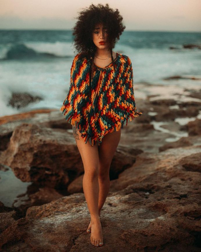 Lifestyle Female Portrait Photography by Christian Luna Manso