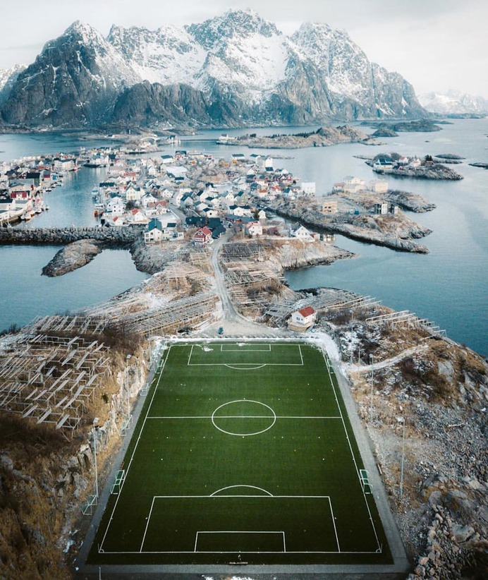🇳🇴 📸:@jakergb Norwegian football pitches are the best #lensbible by @lensbible