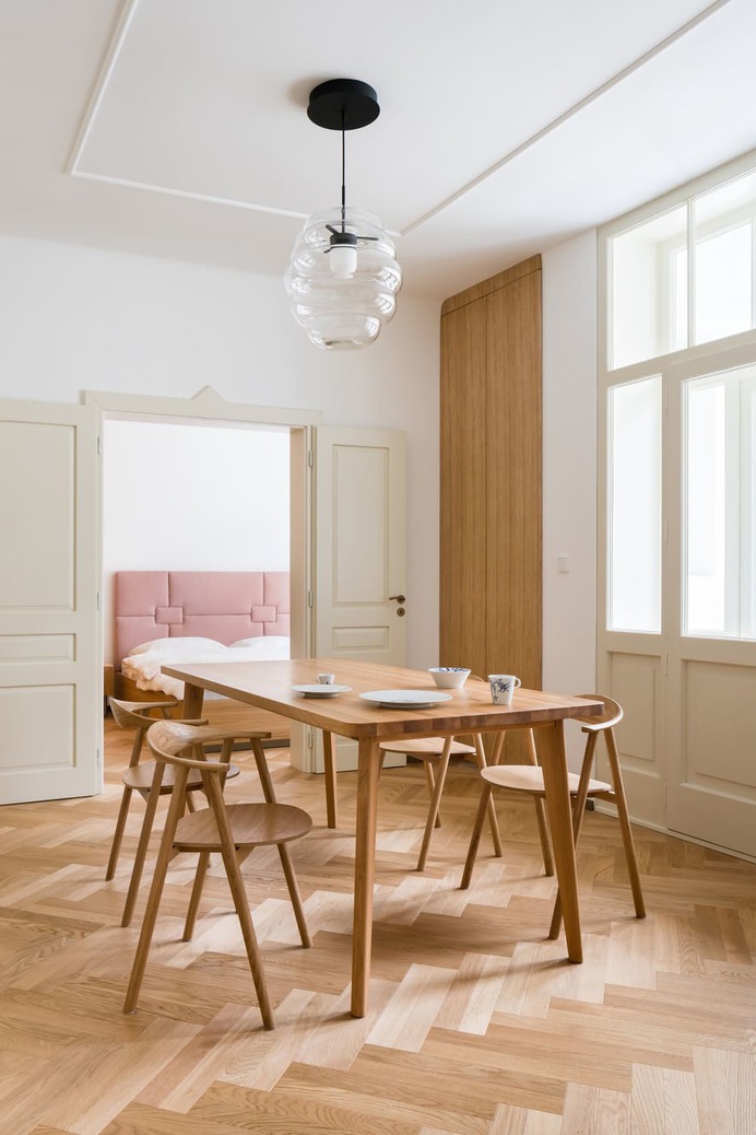 dining room, No Architects