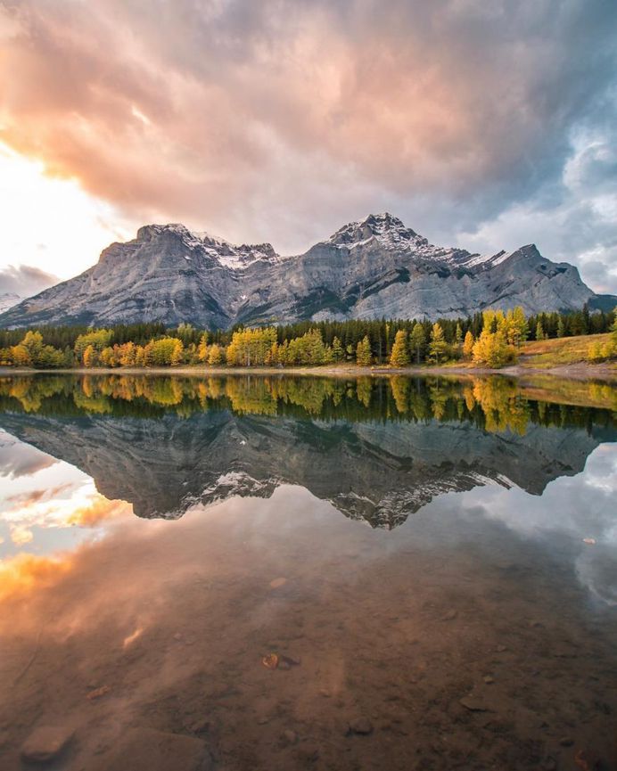 Stunning Reflected Landscapes Capture The Beauty of Alberta