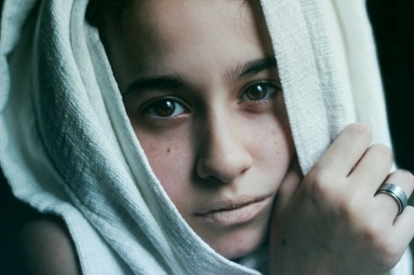 Portraits by Larissa Dare #inspiration #photography #portrait