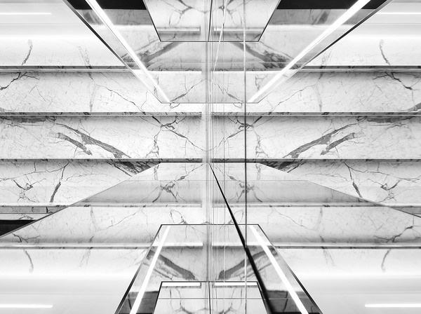 http://cdn3.yoox.biz/ysl/wp content/uploads/2013/06/SAINT LAURENT_MONTAIGNE_1210X905_02.jpg #laurent #saint #retail