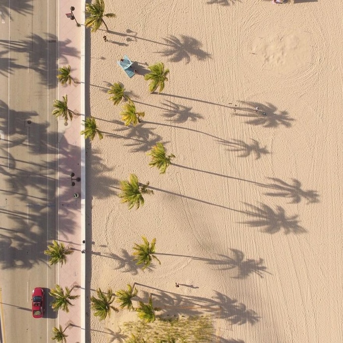 Beachscapes of Miami: Minimalist and Colorful Drone Photography by Luis Aguilera