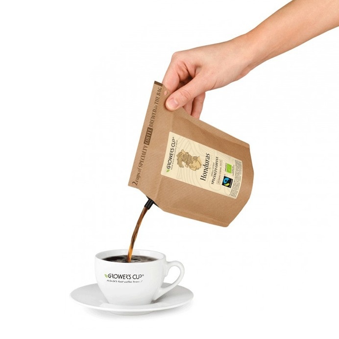 Brew rich coffee from a bag, even if you are traveling or outdoors. #modern #lifestyle #style #design #travel #coffee #product #industrial #outdoor #brewer