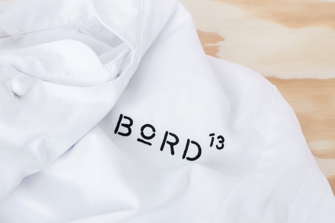 Bord 13 restaurant wine bar malmoe sweden branding interior design corporate mindsparkle mag designblog print printing paper emboss stamp bl