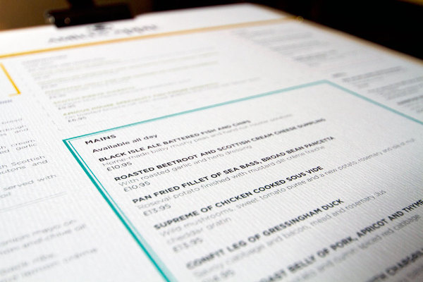Amicus #dashed #print #design #menu #boxes #wood #drinks #cocktails