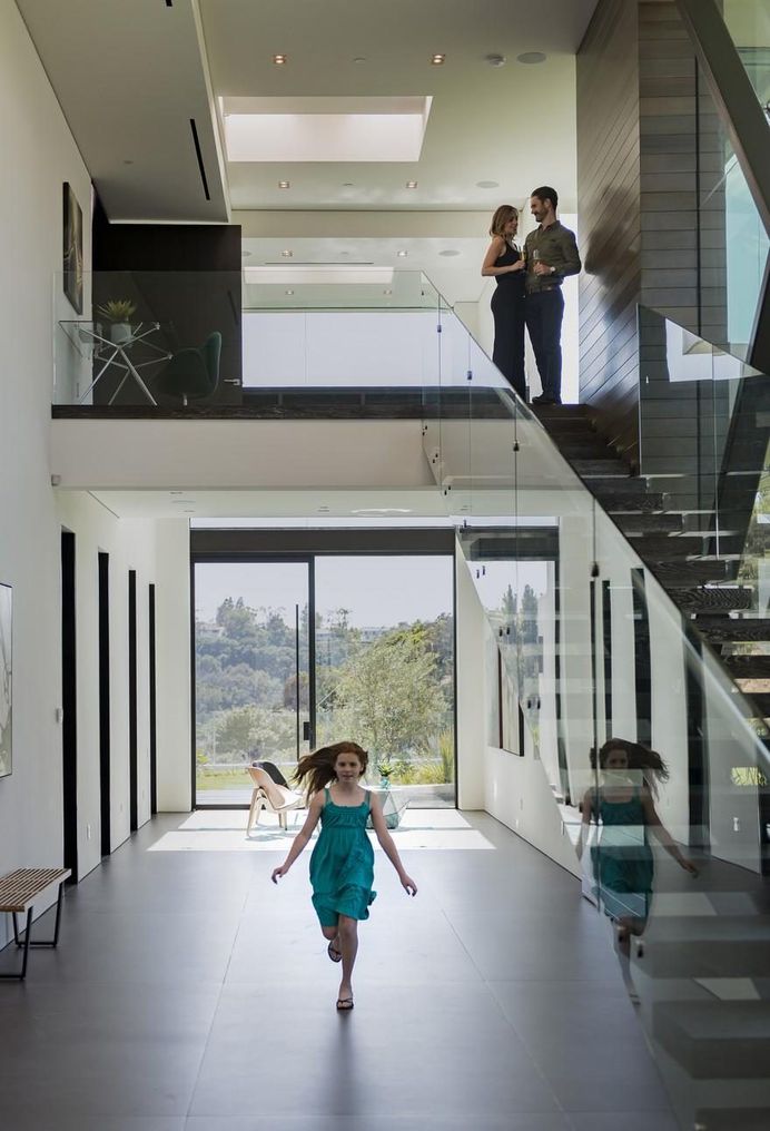 A Contemporary, Sophisticated Beverly Hills Residence, Whipple Russell Architects 10
