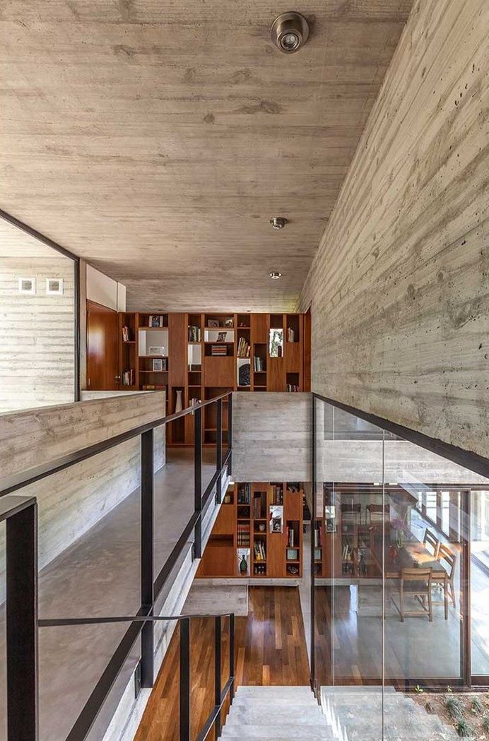 Solid Concrete House Softened by the Wooden Notes in Buenos Aires 9