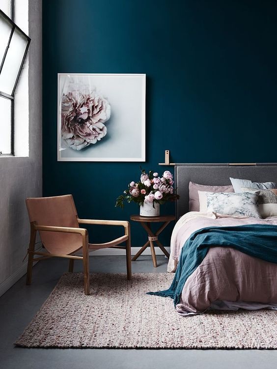 an-architects-interior: "bold colored wall done right. "