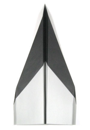 How to make a traditional rocket paper airplane (http://www.origami-make.org/howto-paper-airplane.php)