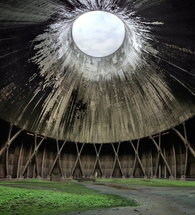 Forgotten and Abandoned Architectures – Fubiz™ #abandoned #architecture