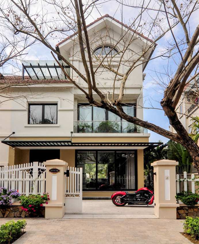 T House by ABS Corporation - #architecture, #house, #home, #decor, #interior,