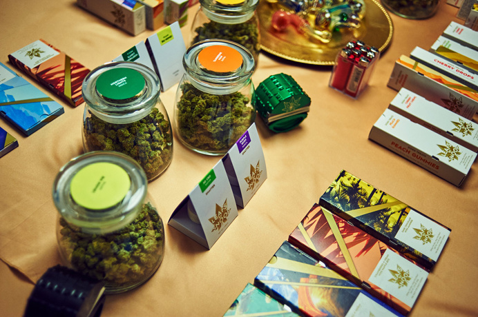 Snoop Dogg, Pentagram, Packaging, Leafs By Snoop