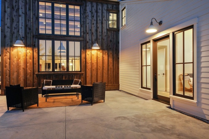 Modern Farmhouse