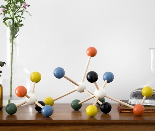 Ferm Living Decorative Molecules by: Ferm Living - Huset-Shop.com | #molocule