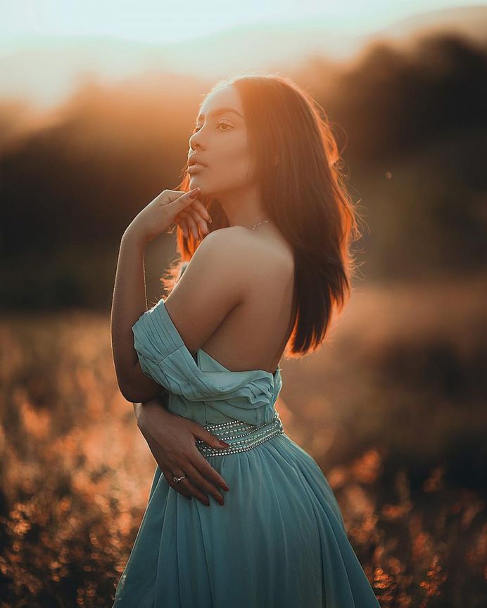 Gorgeous Lifestyle Portrait Photography by Isadora Brigido