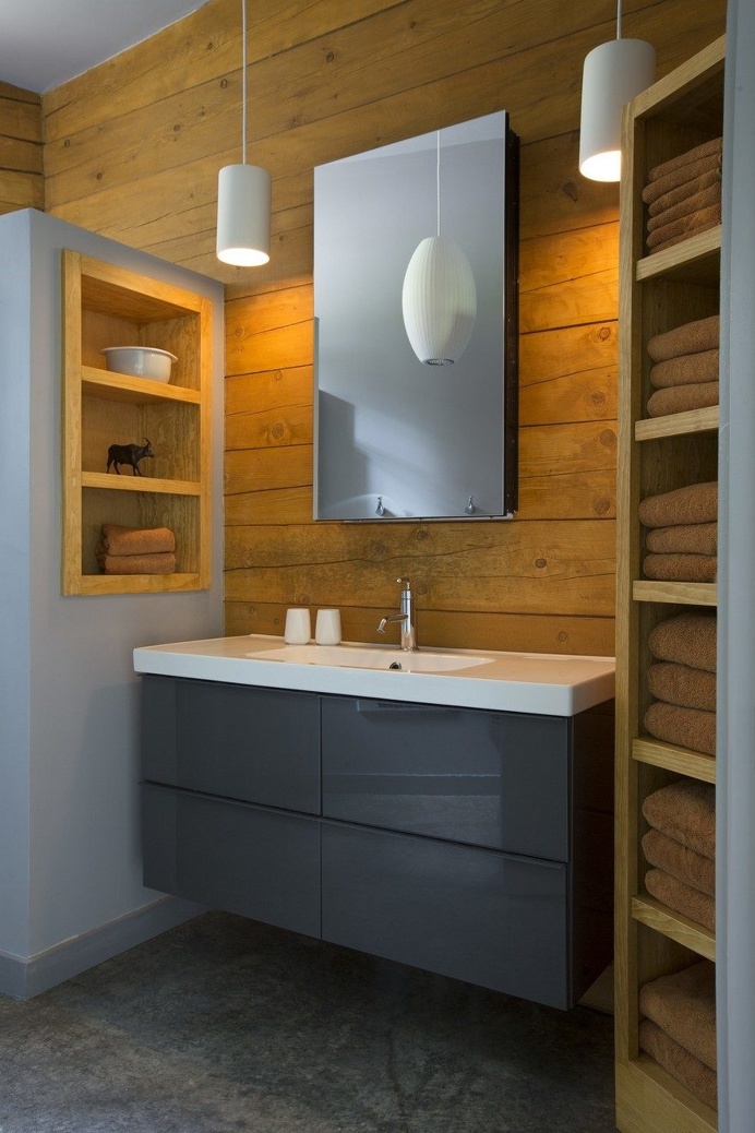 Pecos Cabin is a Contemporary Take on the Traditional Log Cabins of the West 10