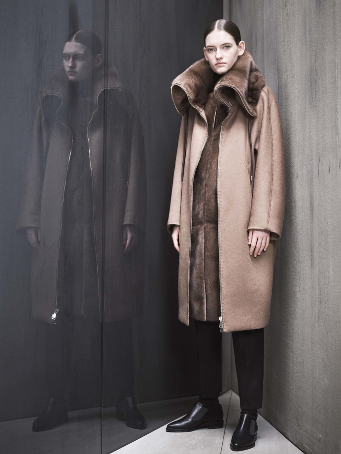 Max Mara Atelier Fall 2017 Ready-to-Wear Collection Photos - Vogue