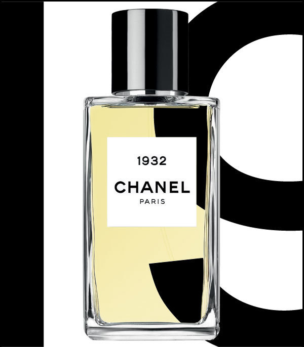 A PRECIOUS SCENT Dazzlingly delicate, 1932 pays tribute to Gabrielle Chanel's first High Jewelry collection. From LES EXCLUSIFS DE CH #frag #photography #chanel