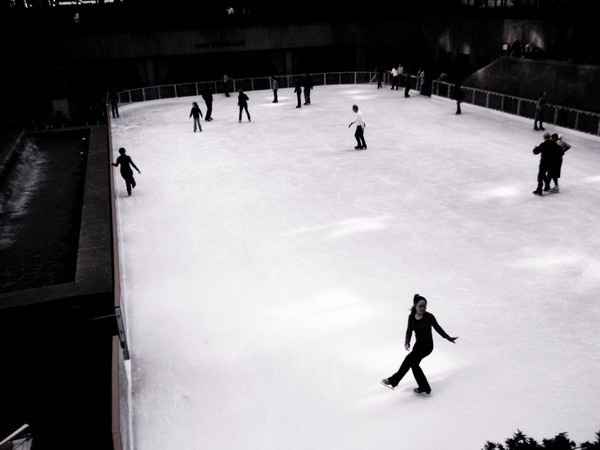 Nouvelle York 2010 on Behance #white #wallb #& #black #skating #skate #york #ice #new