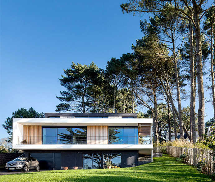 House in Crozon Located Among Majestic Maritime Pines - #architecture, #house, #housedesign
