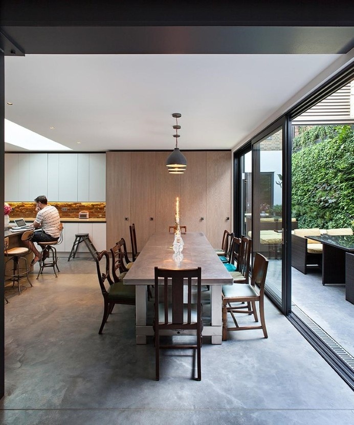 Calvin Street Loft: conversion of a run-down Victorian warehouse