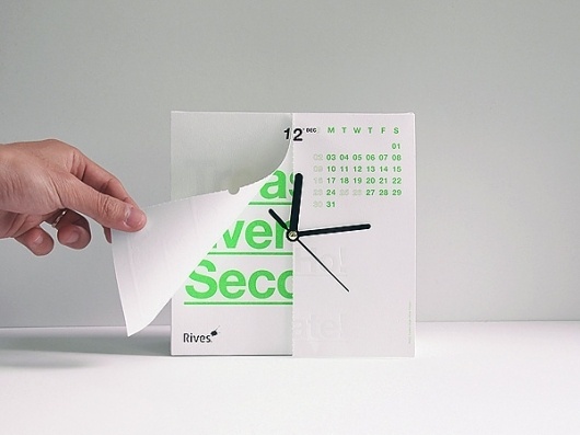 Calenclock - Calendar / Clock Combination by Ken Lo » Yanko Design #clock #calendar
