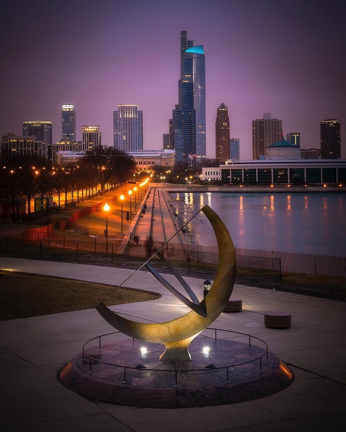 #citykillerz: Stunning Urban Scenes in Chicago by Erik Marthaler