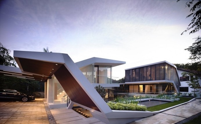 Spectacular Geometry Displayed by Andrew Road House in Singapore #architecture #modern