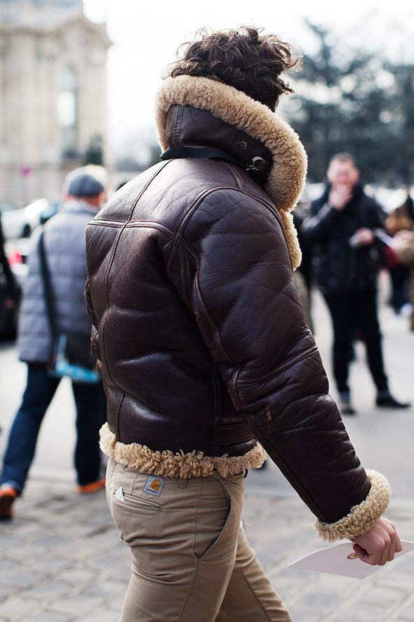 Bomber × Carhartt trousers. #jacket #bomber #style #fashion