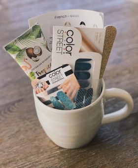 - makeup gift basket