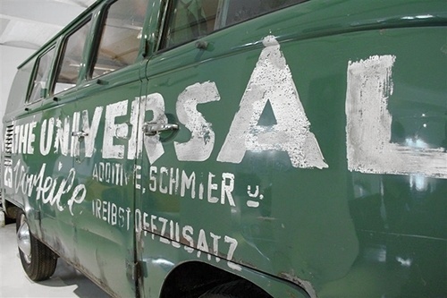 tumblr_lta6syFg3w1qau50i.jpg 500×333 pixels #van #lettering #vintage